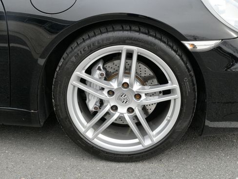 Used 2015 Porsche 911 Carrera image 12