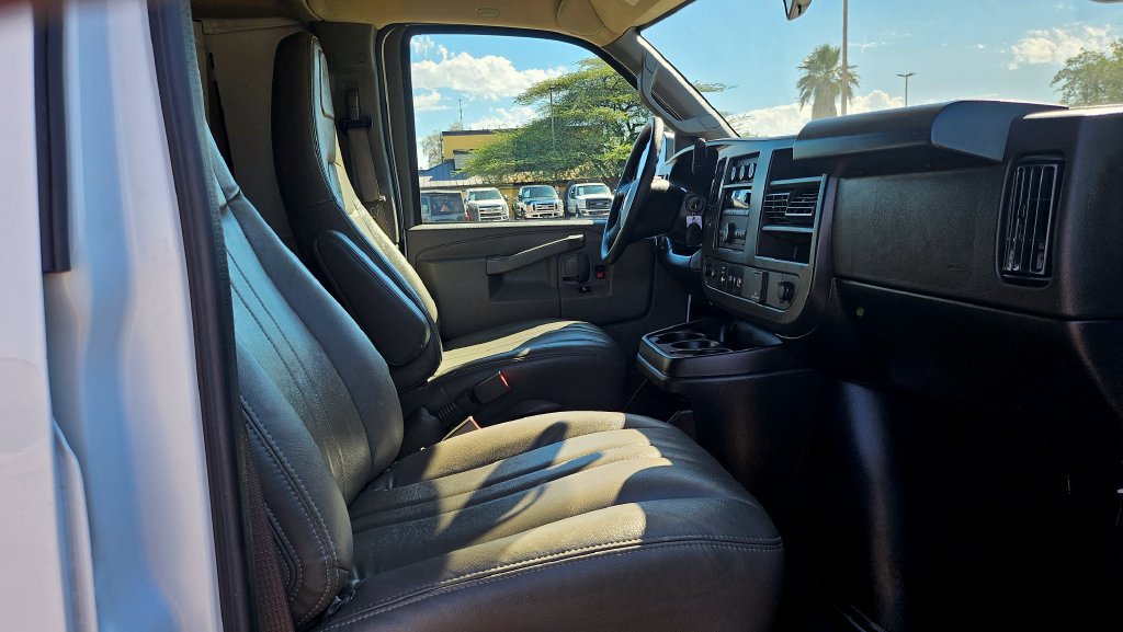 Used 2025 Chevrolet Express 2500 Extended w/ Driver Convenience Package RWD image 16