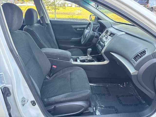 Used 2014 Nissan Altima 2.5 S FWD image 10