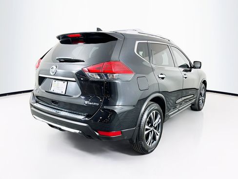 Used 2017 Nissan Rogue SL w/ SL Premium Package image 9