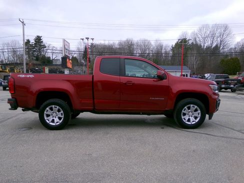 Used 2022 Chevrolet Colorado LT image 2