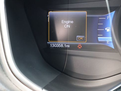 Used 2016 Ford Fusion SE FWD image 15