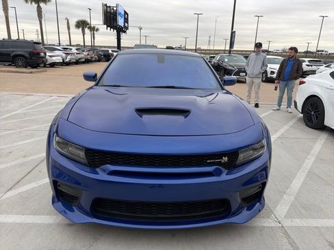 Used 2021 Dodge Charger Scat Pack image 2