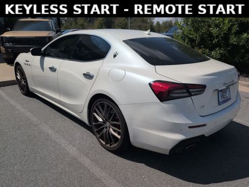 Used 2022 Maserati Ghibli Modena Q4 AWD/4WD image 7