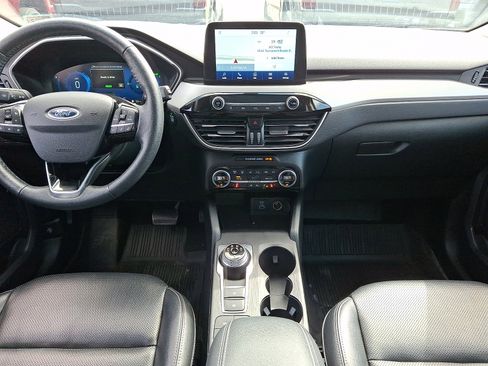 Certified 2021 Ford Escape SEL w/ Technology Package image 15