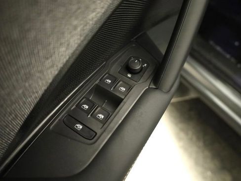 New 2026 Volkswagen Tiguan S AWD/4WD image 10