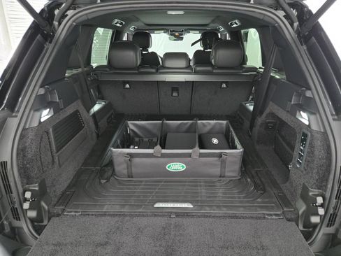 New 2026 Land Rover Range Rover Long Wheelbase SE AWD/4WD image 15