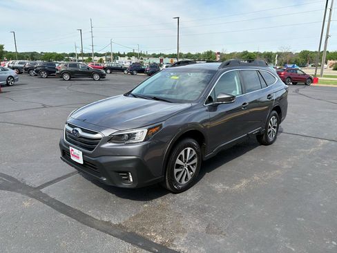 Used 2022 Subaru Outback Premium AWD/4WD image 4