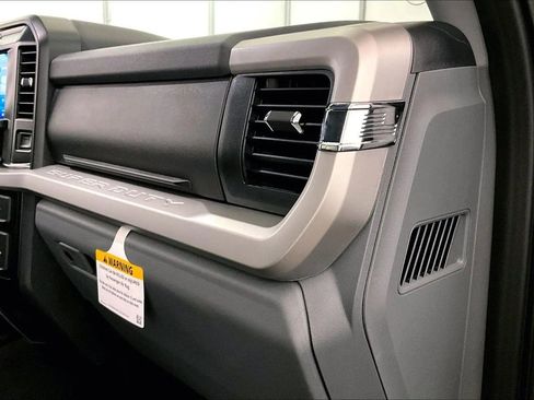 New 2026 Ford F350 XLT w/ FX4 Off-Road Package image 15