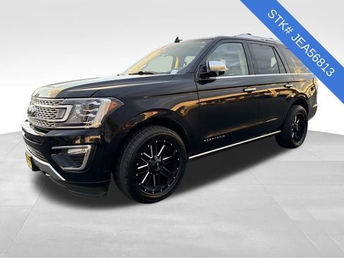 Used 2018 Ford Expedition Platinum image 3