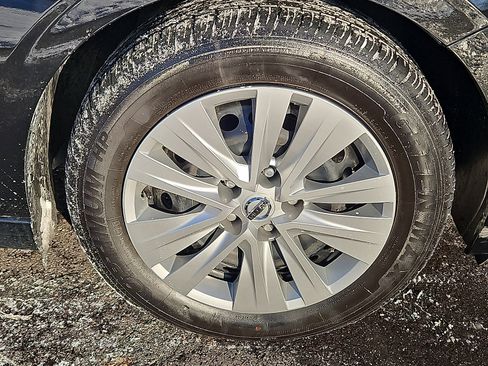 Certified 2024 Nissan Sentra S image 8