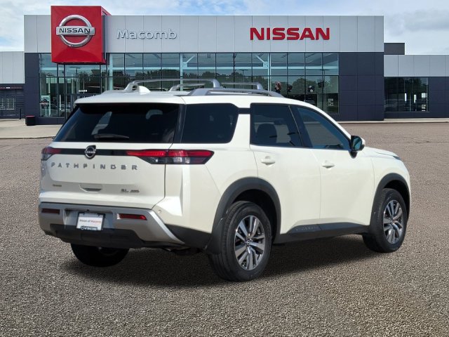 Certified 2024 Nissan Pathfinder SL AWD/4WD image 7
