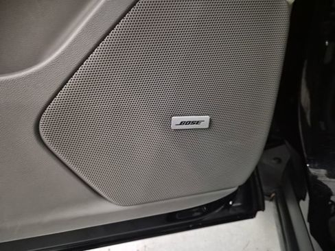 Certified 2025 Cadillac XT6 Premium Luxury image 16