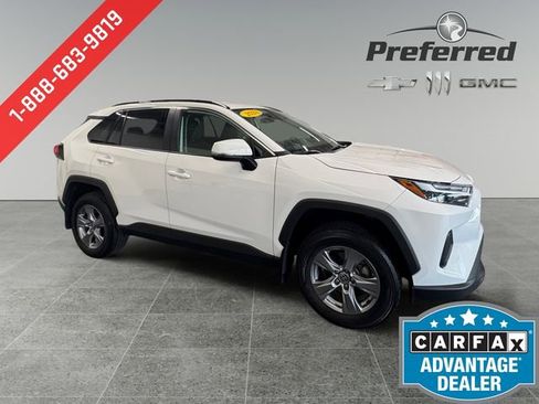 Used 2024 Toyota RAV4 XLE AWD/4WD image 9