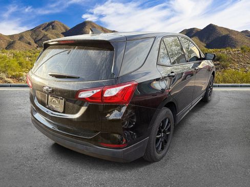 Used 2019 Chevrolet Equinox LS w/ LPO, Floor Liner Package FWD image 3