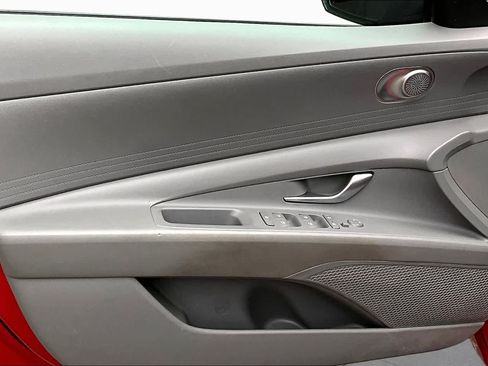 Used 2022 Hyundai Elantra SEL FWD image 39