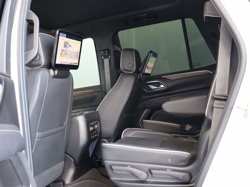 Used 2023 Chevrolet Tahoe Premier w/ Advanced Technology Package image 17