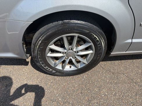 Used 2014 Dodge Grand Caravan SE FWD image 15