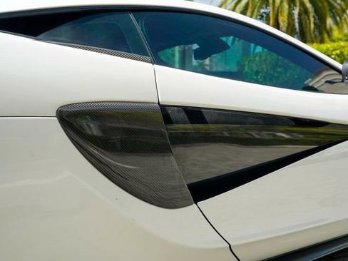 Used 2017 McLaren 570S Coupe RWD image 61