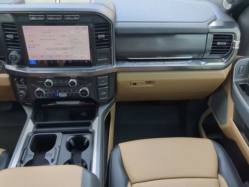 Used 2024 Ford F250 Lariat w/ Lariat Ultimate Package AWD/4WD image 22