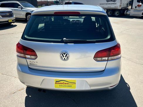 Used 2014 Volkswagen Golf 4-Door FWD image 4