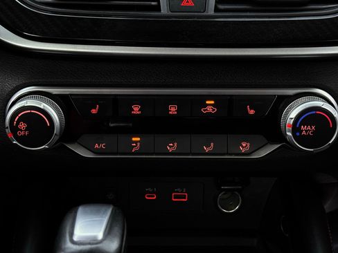 Used 2023 Nissan Altima 2.5 SR w/ SR Premium Package image 47