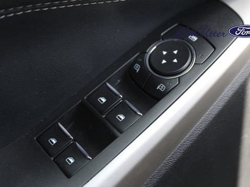 Used 2022 Ford Explorer XLT RWD image 15