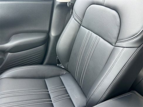 New 2026 Honda HR-V EX-L image 25