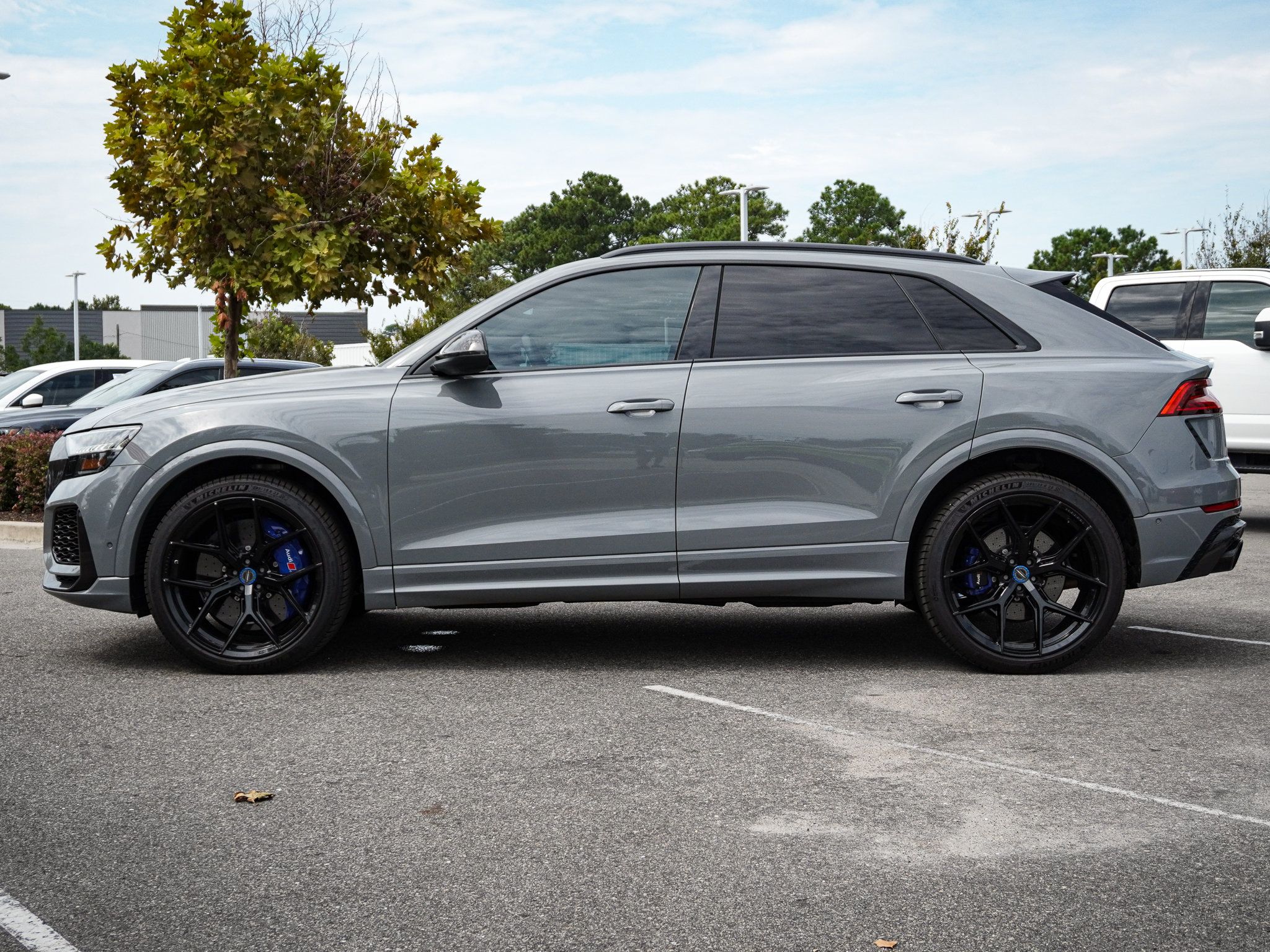 Used 2022 Audi RS Q8 AWD/4WD image 7
