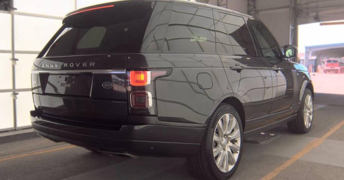 Used 2018 Land Rover Range Rover Supercharged AWD/4WD image 3