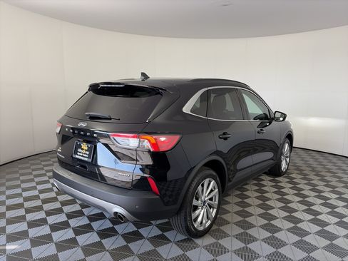 Used 2022 Ford Escape Titanium w/ Titanium Elite Package AWD/4WD image 10