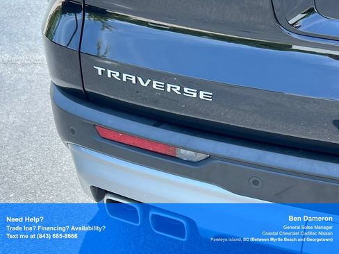 Used 2025 Chevrolet Traverse LT FWD image 30