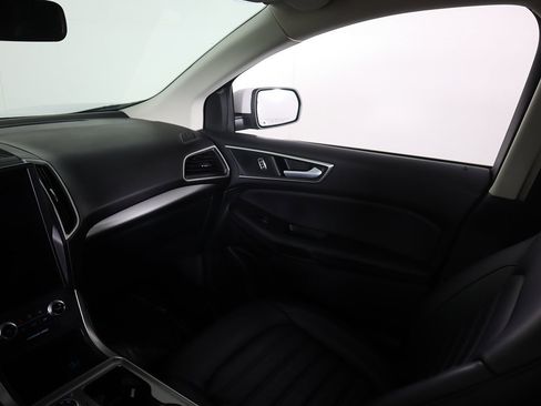 Used 2024 Ford Edge SEL image 35