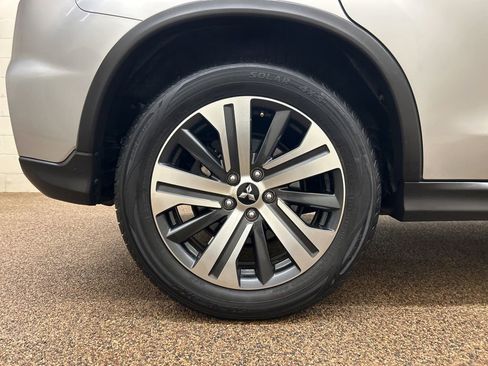 Used 2020 Mitsubishi Outlander Sport ES FWD image 27