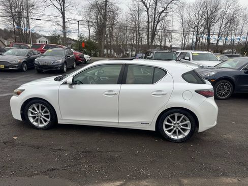 Used 2013 Lexus CT 200h w/ Premium Pkg w/Navigation image 10