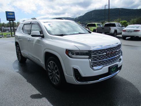 Used 2021 GMC Acadia Denali w/ Denali Ultimate Package AWD/4WD image 3