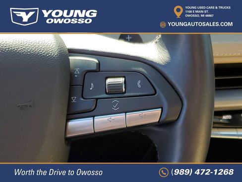 Certified 2024 Cadillac XT4 Luxury w/ Cold Weather Package AWD/4WD image 15
