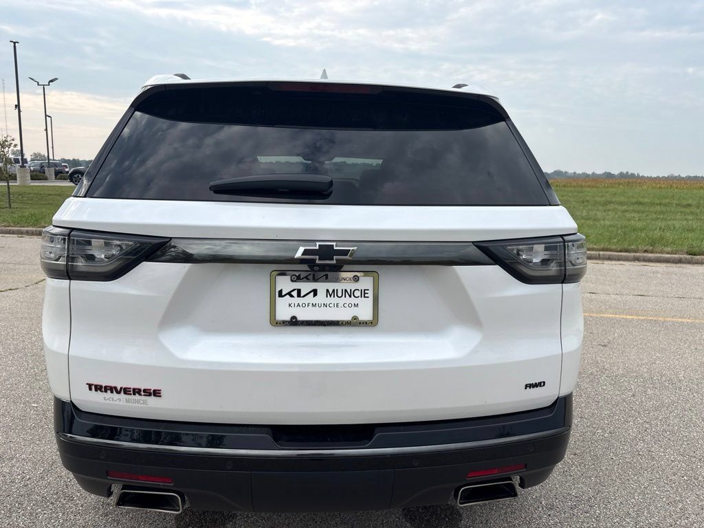 Used 2021 Chevrolet Traverse Premier w/ Redline Edition AWD/4WD image 12
