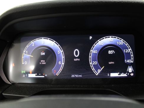 Used 2024 Jeep Grand Cherokee L Altitude AWD/4WD image 23