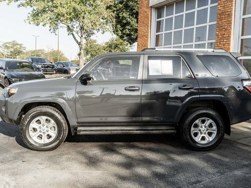 Used 2024 Toyota 4Runner SR5 image 31