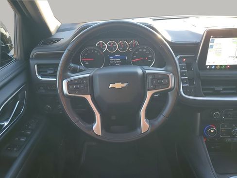 Used 2021 Chevrolet Suburban LT w/ Rear Media and Nav Package image 25