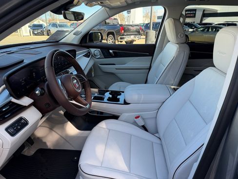 New 2026 Buick Enclave Avenir w/ Super Cruise Package AWD/4WD image 10