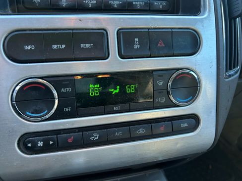 Used 2009 Ford Edge Limited image 14