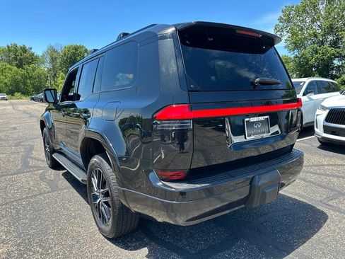 Used 2024 Lexus GX 550 w/ Accessory Package (Z1) AWD/4WD image 10