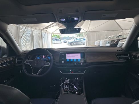 New 2026 Volkswagen Atlas SE FWD image 23