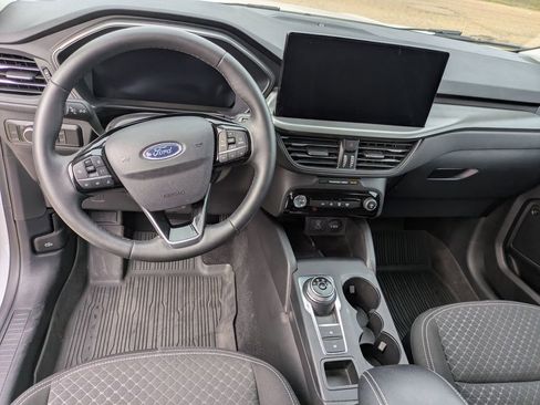 Used 2023 Ford Escape Active w/ Tech Pack #2 AWD/4WD image 12