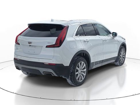 Used 2022 Cadillac XT4 Premium Luxury image 4