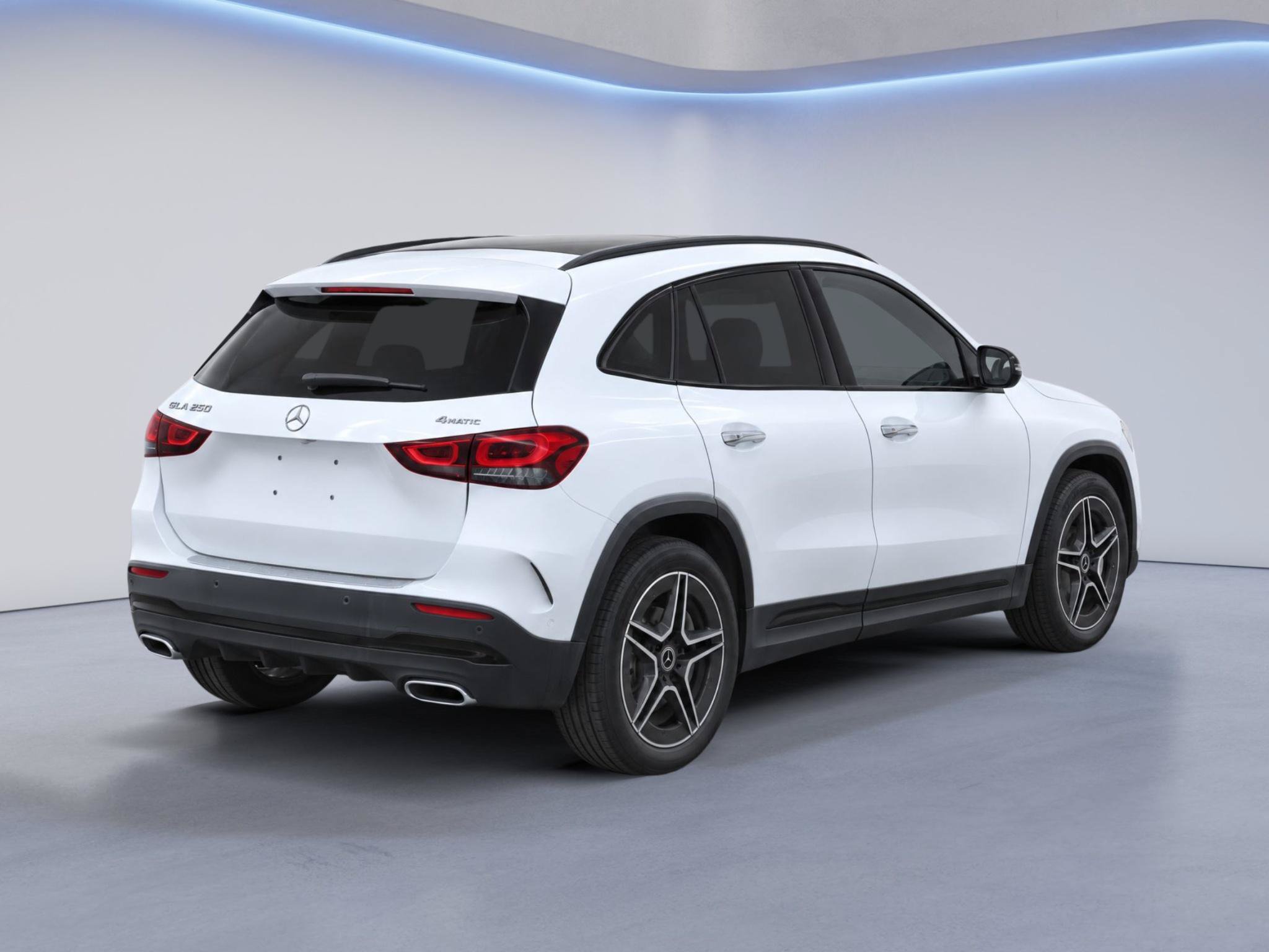 Used 2023 Mercedes-Benz GLA 250 4MATIC image 4
