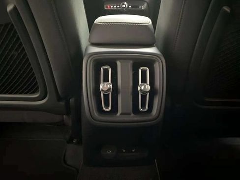 Used 2023 Volvo XC40 Recharge Ultimate AWD/4WD image 68
