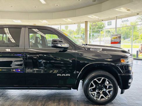 Used 2025 RAM 1500 Laramie w/ Laramie Southwest Edition AWD/4WD image 3
